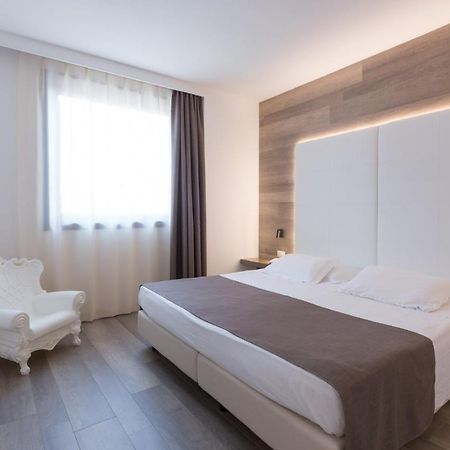 City Hotel & Suites Foligno Luaran gambar