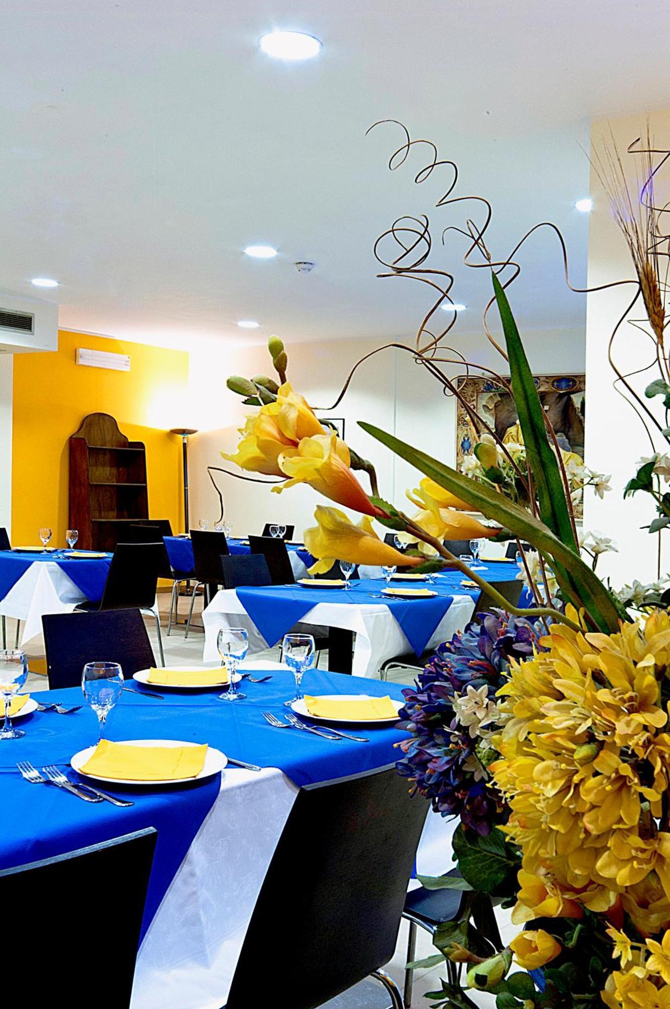 City Hotel & Suites Foligno Luaran gambar