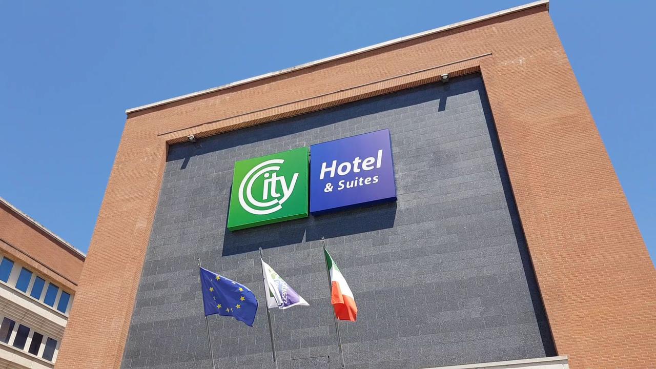 City Hotel & Suites Foligno Luaran gambar
