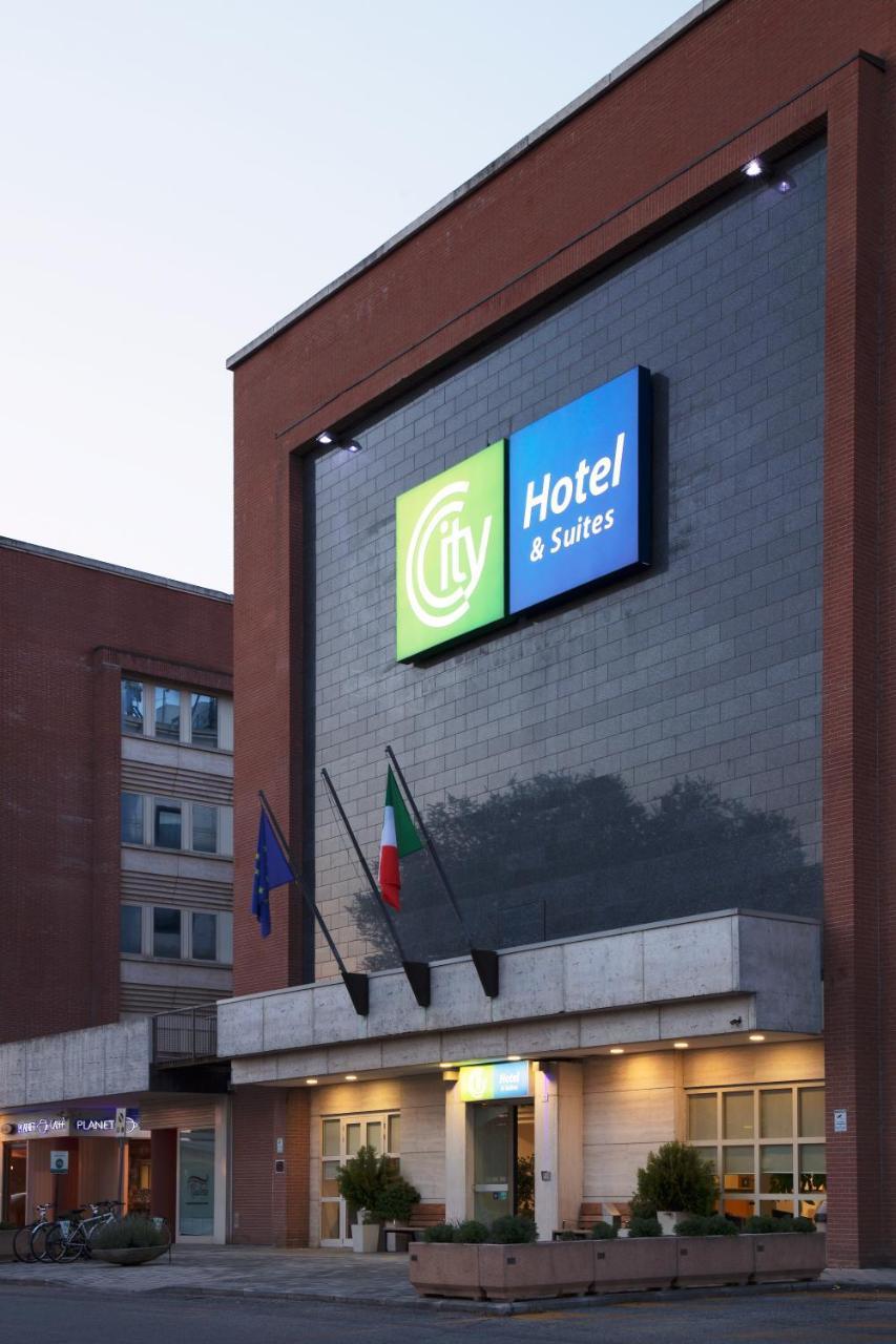 City Hotel & Suites Foligno Luaran gambar