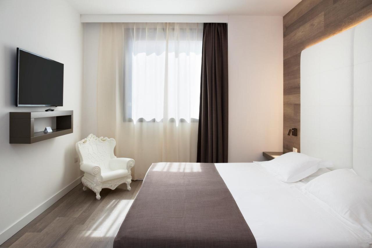City Hotel & Suites Foligno Luaran gambar